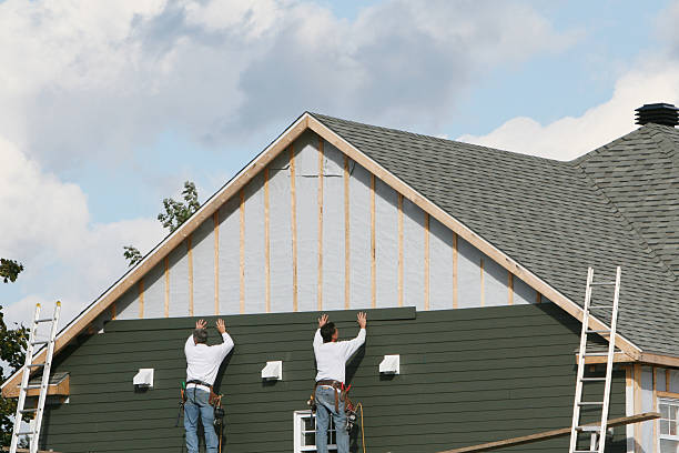 Professional Siding technician working in Edinboro, PA